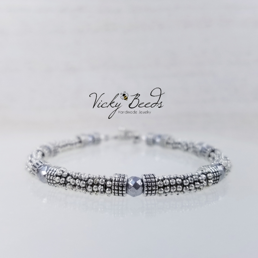 Ladies silver & Gun Metal Beaded Gemstone Bracelet